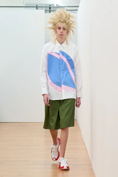 Look 11